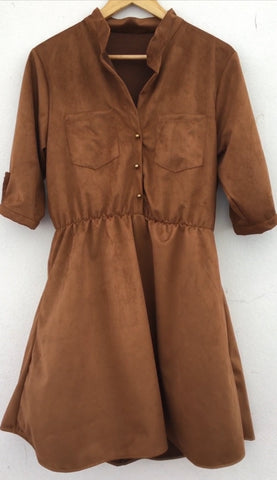 Vestido camisero Halle gamuzado elastizado con bolsillos marron